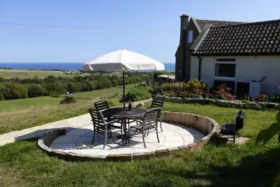 Image de Meadow Cottage, pet friendly, with a garden in Cloughton