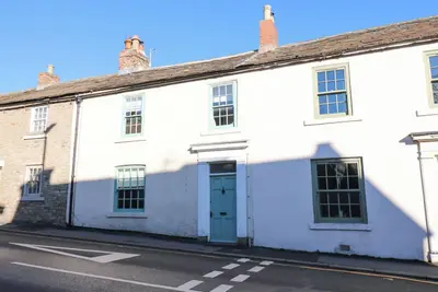 Image de Artist’S Cottage, family friendly, with open fire in Richmond