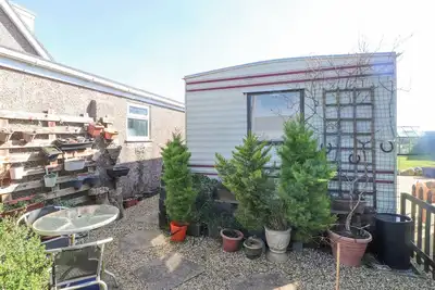 Image de Tanyfron Holiday Caravan, family friendly, with a garden in Gwalchmai
