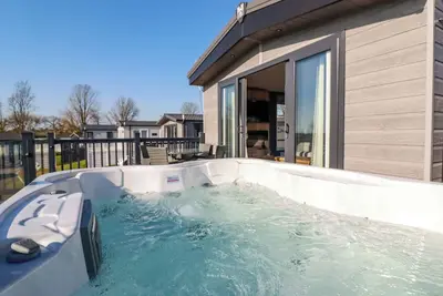 Image de The Maples, No. 48, pet friendly, with pool in Sticker