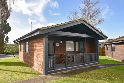 Image de 1 Pinewood Retreat, family friendly, with pool in Lyme Regis