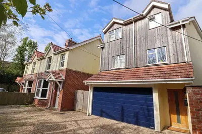 Fig Tree House, pet friendly, with a garden in Axminster