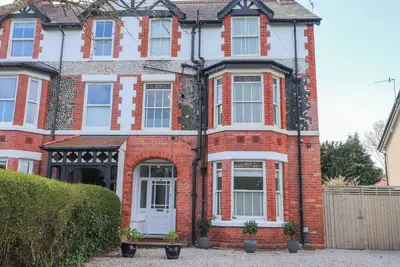 Image de Dolawen Bach, character holiday cottage, with open fire in Conwy
