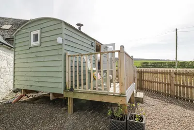 Image de Wee Beach Hut, romantic, country holiday cottage in Maidens