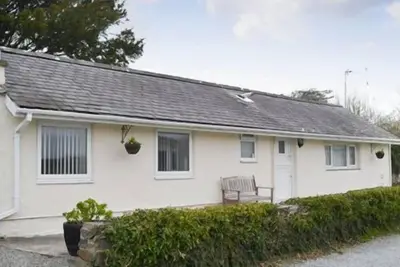 Image de Plas Cottage, pet friendly, with a garden in Llanfaelog