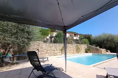 Image de Maison lumineuse avec piscine privée vacances parfaites en famille
