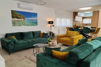 Image de Five Bedroom Villa with Private Pool