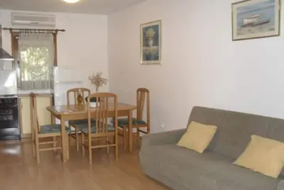 Image de Apartments White House - Two Bedroom Apartment with Balcony and Sea View 2