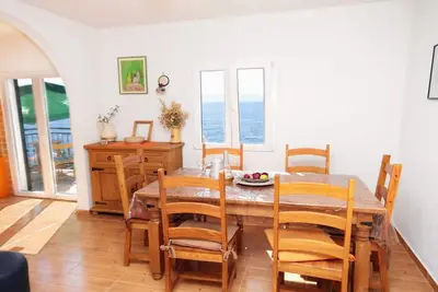 Four Bedroom Holiday Home