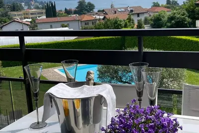 Image de Lake view, terrace, pool, parking, Ac