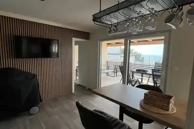 Image de Two Bedroom Mobile Home with Terrace and Sea View