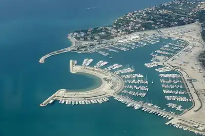 Image de Apartments Kapetan - Two Bedroom Apartment with Terrace