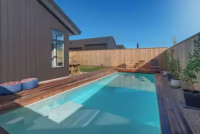 Image de Mana Nalu - Mapua Holiday Home with Heated Pool And Just Steps From Mapua Wharf