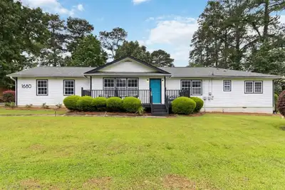 Image de 5br with Game Room & Huge Backyard