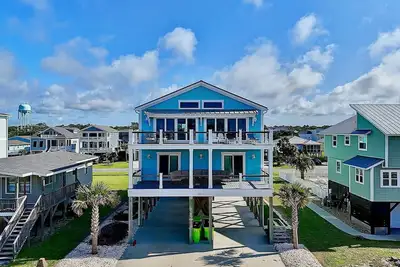 Image de 5br/4ba House, 2nd Row, Ocean Views, Pool, Elevator, Dog Friendly, Sleeps 17
