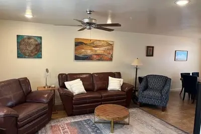 17a3 Two Master Suites, Views, Community Pool & Hot Tub