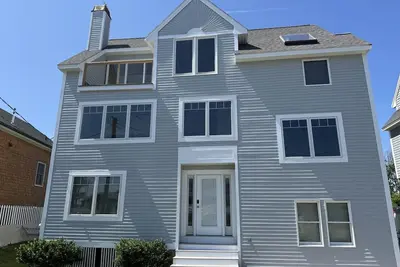 Image de Family-Friendly, Airy 5br 3-Story Home, Steps to Beach - Sleeps 10