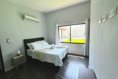 Image de Casa Laureles\n\nSpacious 2-bedroom home in Villareal, 15 minutes from Tamarindo