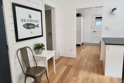 Image de White House - Entire downtown cottage