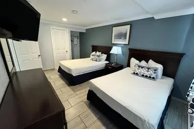Image de Double Room with Kitchenette, 2 queen beds unit 2