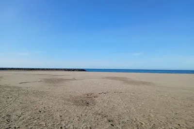Image de Mobil home dans les Dunes, à même la plage et la mer!