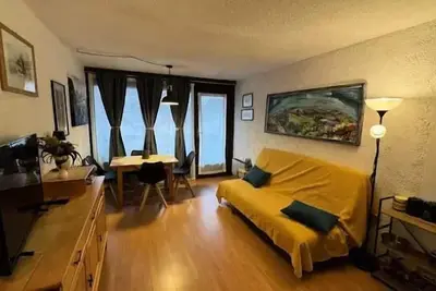 Image de Schönes Studio in der Nähe der Pisten und Läden. Parkplatz