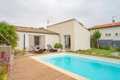 Image de Maison de vacances 'De La Crete' avec vue sur la mer, piscine partagée et Wi-Fi
