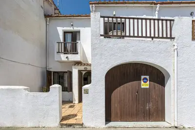 Image de Maison de vacances 'Riells' avec terrasse privée, balcon et climatisation