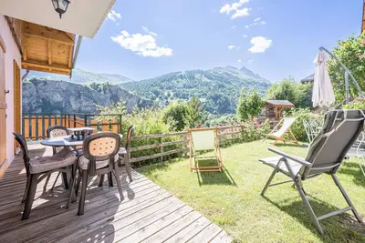Image de Chalet \"La Moulinière 2\" avec vue sur la montagne, jardin privé et Wi-Fi