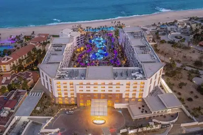 Image de Beautiful brand new Five Star Resort in Cabo San Lucas at Chileno bay! !