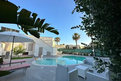 Image de Villa 'The Pearl Of Sicily New Salt Pool' avec vue sur la mer et climatisation