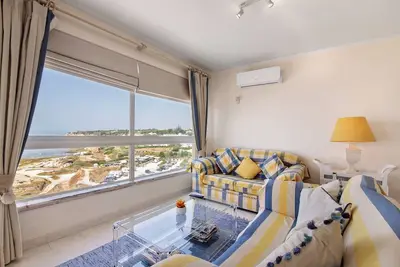 Image de Appartement \"Avec vue sur la mer\" avec vue sur la mer, Wi-Fi et climatisation