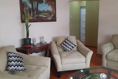 Image de 3-bedroom house in fantastic Port of Spain with WiFi, Ac and attached Garage.