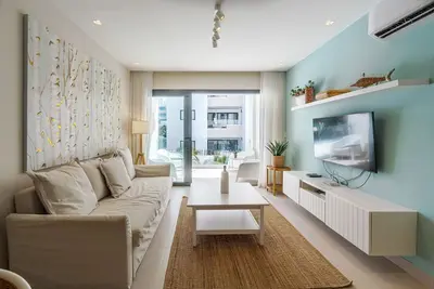 Image de Luxurious 2 bd 2 ba at 3 mins walk from the beach