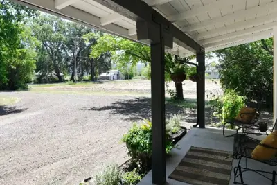 Image de Charming 3-bedroom country farm house in lovely Kelseyville with Wifi
