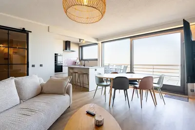 Image de Penthouse en Bord de Mer avec Vue Panoramique