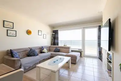Image de Appartement sur Zeedijk avec vue sur mer