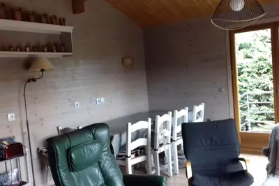 Image de chalet proche des commerces et de la balneo