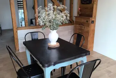 Image de L'Eucalyptus - Maison de ville à la décoration soignée entre forêt et mer