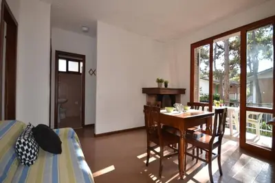 Image de Appartement serein et ensoleillé dans un quartier verdoyant