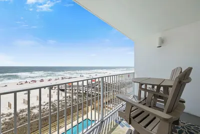 Image de New Listing! New Owners! Gulf-Front Gem Is A Perfect Vacay Hideaway! !