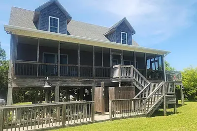 Image de The Lake House: Private Large Yard l Screened Porch