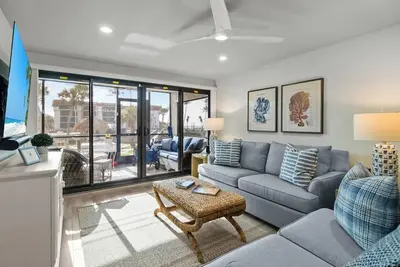 Image de Beach View Ground-Floor Condo at Pointe Santo