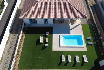 Image de Villa avec piscine - 3 chambres- 2 salles d'eau- Ghisonaccia ( 5min de la plage)