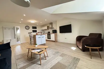 Image de Appart 6, Jolie logement climatisé au 3ème et dernier étage d'un bel immeuble