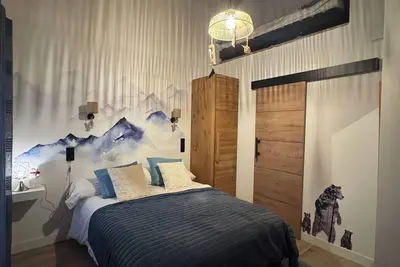 Image de Chalet “le F”neuf &cosy, au cœur du village, en face le parc de jeux en famille,