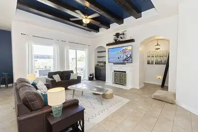 Image de Southwest Luxe Golf Retreat + Ev, Theater, Hot Tub