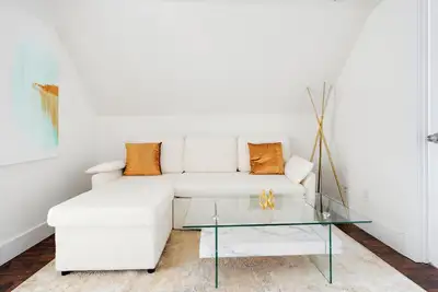 Image de Elegant Hideaway • Free Parking