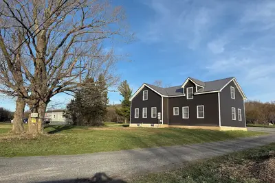 Image de Modern, peaceful escape 2-bedroom apartment in enjoyable Watertown with WiFi, Ac