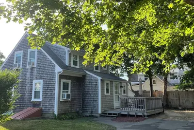 Image de Amazing Downtown Summer Home and in great location close to Main St and Harbor!
